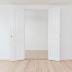 WHY HIRING A HANDYMAN FOR DOOR INSTALLATION IS A SMART CHOICE